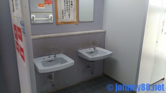 浜益川下海浜公園のトイレ