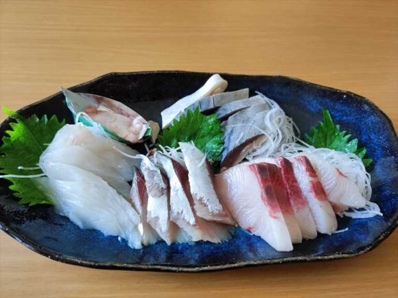 発寒かねしげ鮮魚店のお刺身バイキング