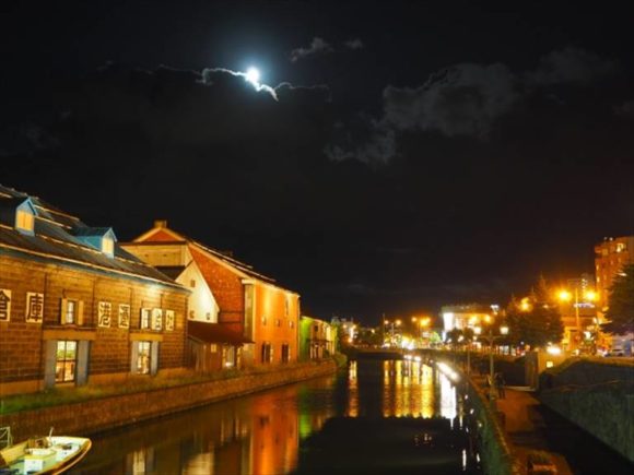 日没後の小樽運河