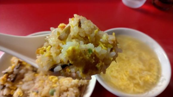 五香飯店(ウーシャンハンテン)炒飯