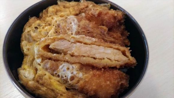 旭川三平本店おすすめ「亀やのカツ丼」