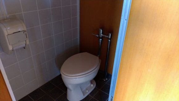 かなやま湖オートキャンプ場ののトイレ