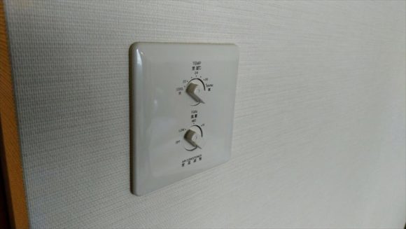 センチュリーロイヤルホテルの空調スイッチ