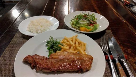 ふく井ホテルの夕食「道産牛ステーキプチコース」