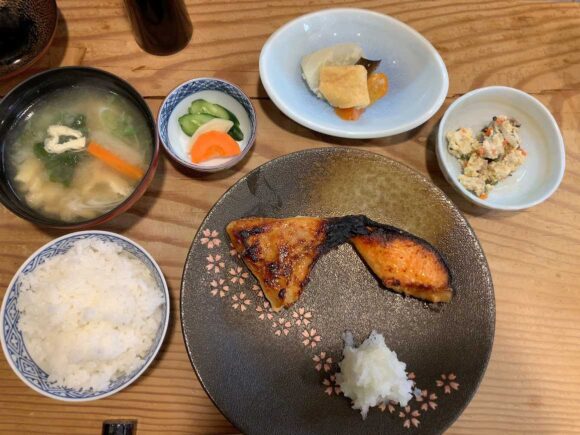四季 武むら（札幌北区）おすすめランチ③鮭カマ西京漬け