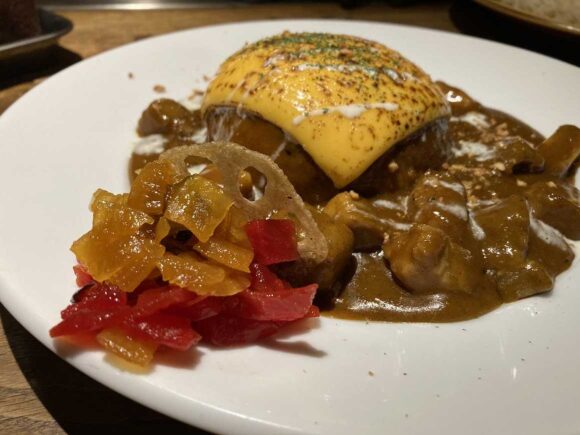 カレー専門店 円山教授おすすめ人気②チーズとポークのカレー