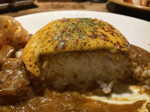 カレー専門店 円山教授おすすめ人気②チーズとポークのカレー