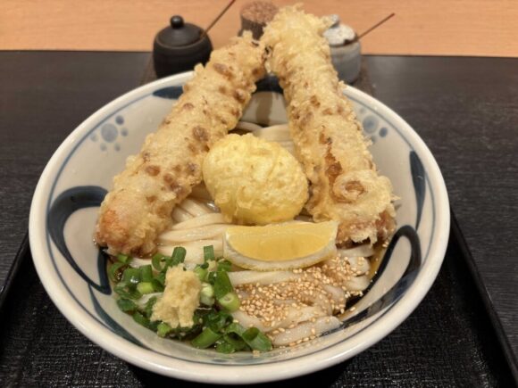 うどん家 こむぎ（札幌西区）おすすめ①ちく玉天ぶっかけうどん
