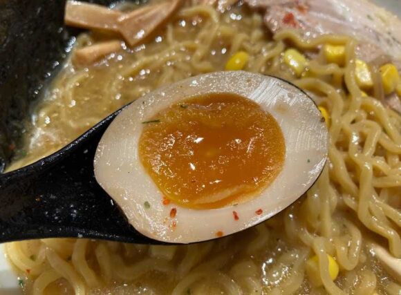 ラーメン空（そら）おすすめ人気②焼きとうきびラーメン