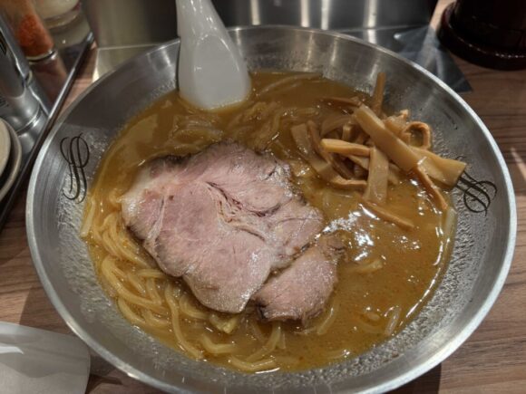 らーめん初代の「味噌」も大人気