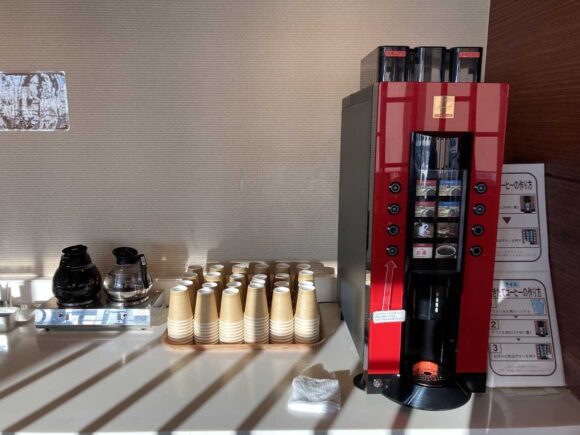 スーパーラウンジ（新千歳空港）のフードドリンクや注意点