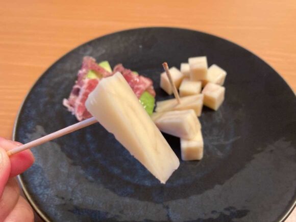 富良野チーズ工房2階直販コーナーの試食やおすすめ土産