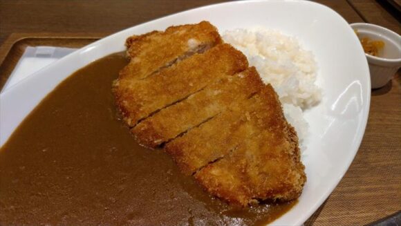 五島軒の「カツカレー」