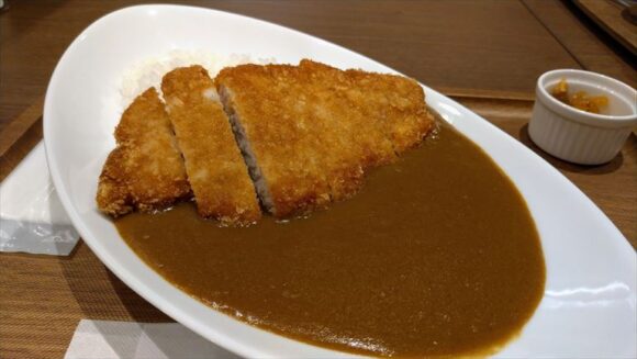 五島軒の「カツカレー」