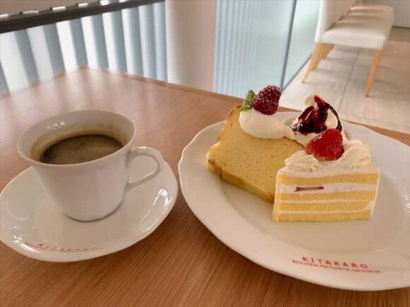 北菓楼札幌本館カフェおすすめ①ケーキセット