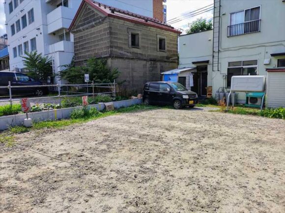 欧風カリードモンの駐車場