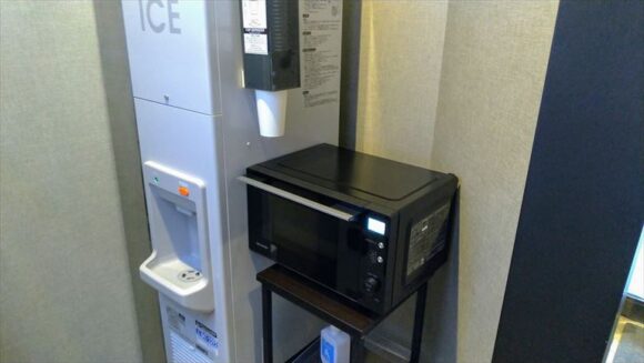 フィーノホテル札幌大通の製氷機・電子レンジ