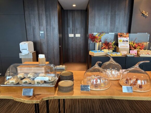 京王プラザホテル札幌のクラブラウンジ(サンドイッチ・フルーツが提供される14時~17時)