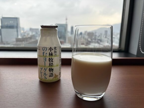 京王プラザホテル札幌のクラブラウンジ(ソフトドリンク・焼菓子・スナック類か提供される13時~21時)