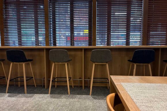 リッチモンドホテル札幌大通の宿泊者専用ラウンジ（アルコール1杯無料）