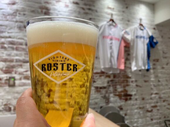 ファイターズ ダイニング ロスター（新千歳空港）のメニュー＆サッポロクラシック飲み放題