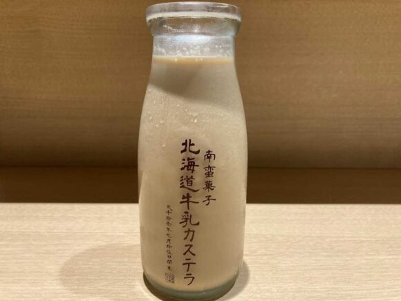 「北海道牛乳カステラ」カフェおすすめ②カステラロール+ドリンクセット