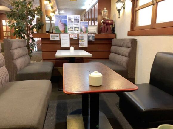 札幌新倉屋の行き方や営業時間・定休日・2階喫茶室