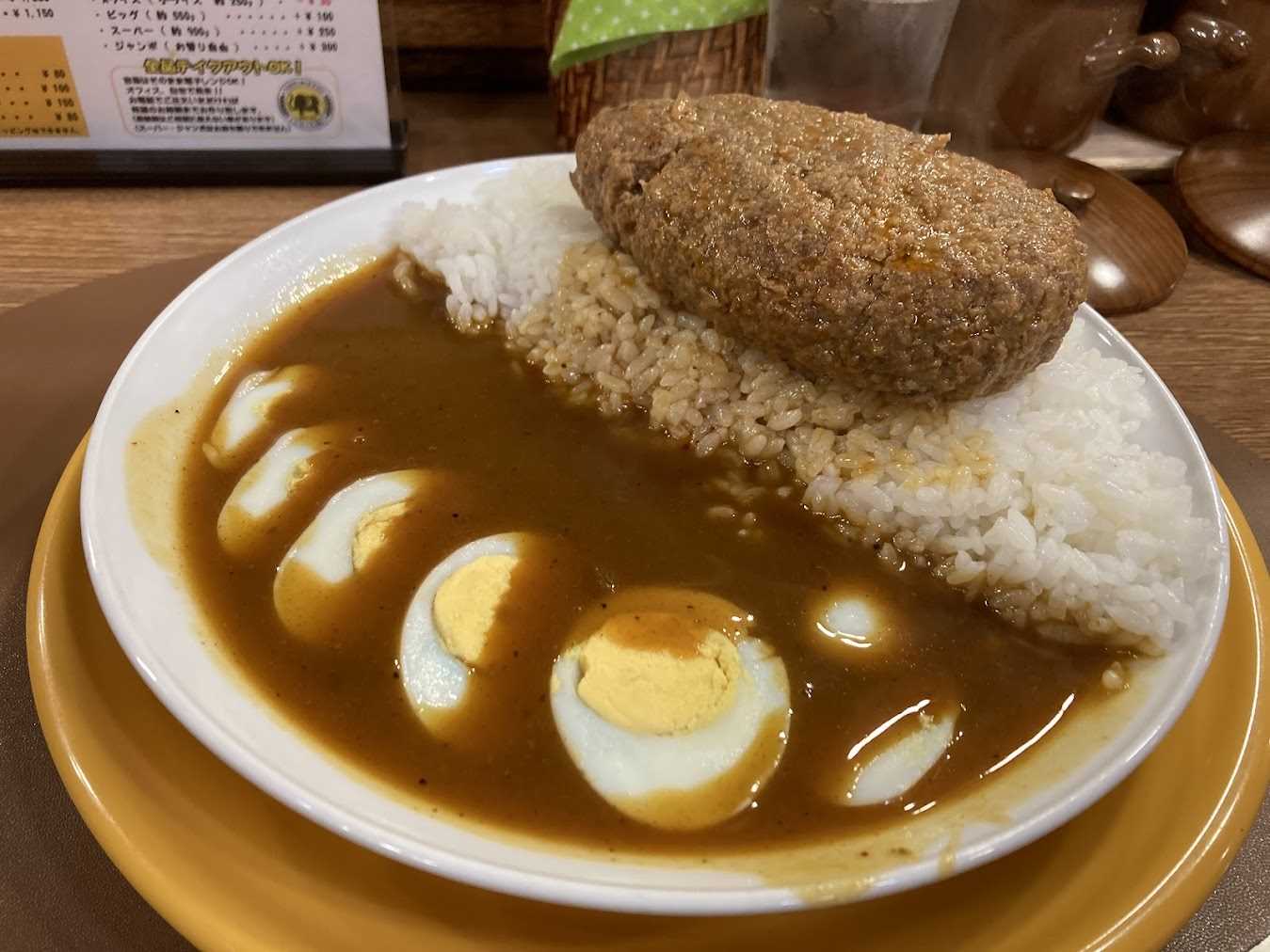 コロンボ（札幌駅）おすすめカレー①煮込みハンバーグ