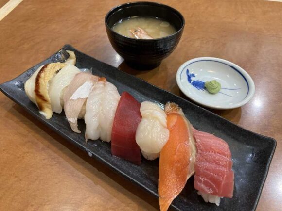 回転寿司 えりも岬 菊水元町店おすすめランチ（11時～17時/土日祝日もOK）
