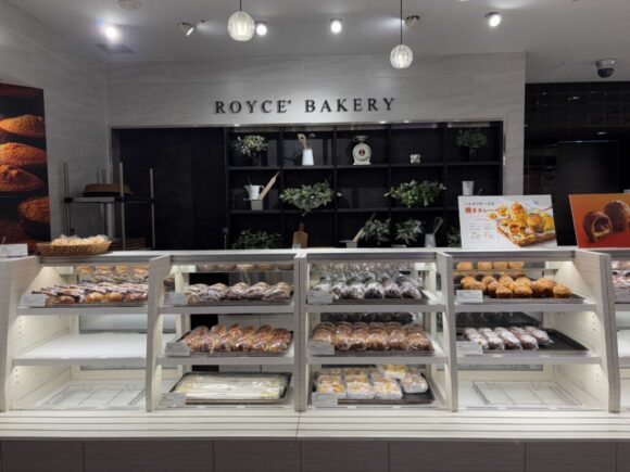 ロイズベーカリー（新千歳空港）でグテ＆生チョコクロワッサンをゲット