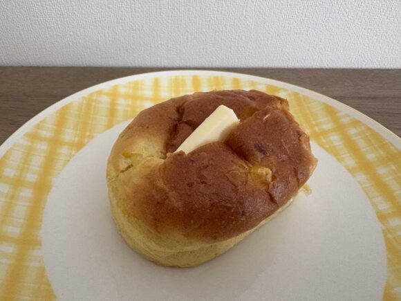びえいのコーンぱんを再加熱+バター（お好みで醤油）