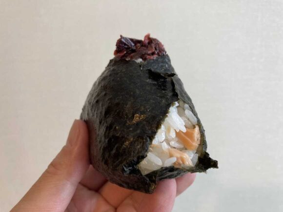 鮭乃丸亀 新千歳空港店のおむすびメニュー料金＆覚えておくべき注意点