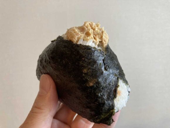 鮭乃丸亀おすすめおむすび④鮭マヨ