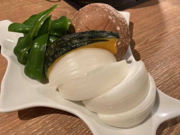 炭火網焼 ジンギスカン 狸小路やまごや おすすめ「ラムショルダー食べ放題」