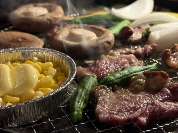 炭火網焼 ジンギスカン 狸小路やまごや おすすめ「ラムショルダー食べ放題」