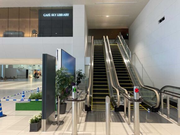 Cafe Sky Library（ポルトムインターナショナル北海道）の行き方