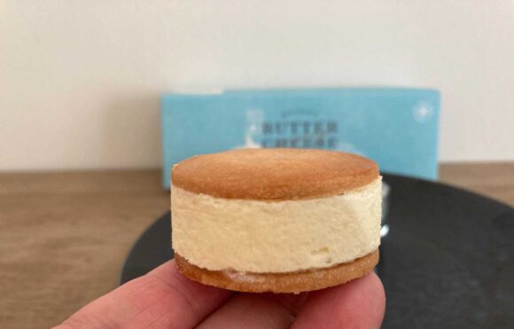 フェルム ラ・テール美瑛 新千歳空港店おすすめ②バターチーズサンド 北海道カマンベールとジャージーミルク