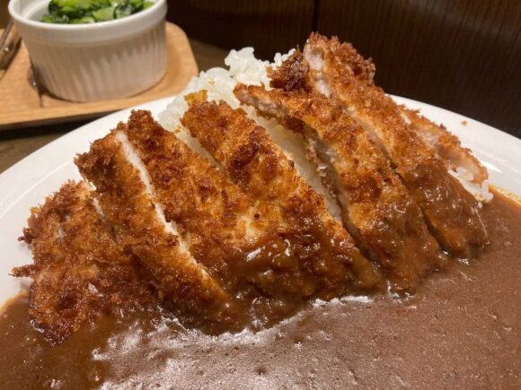 カフェ エッシャー （札幌）おすすめ「かつカリー」