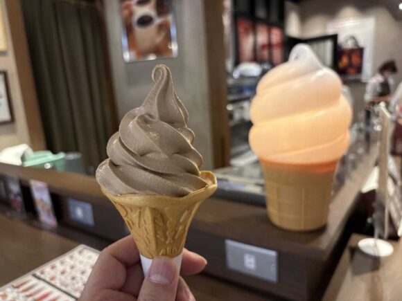 東亜珈琲館 新千歳空港店おすすめ「珈琲ソフト」