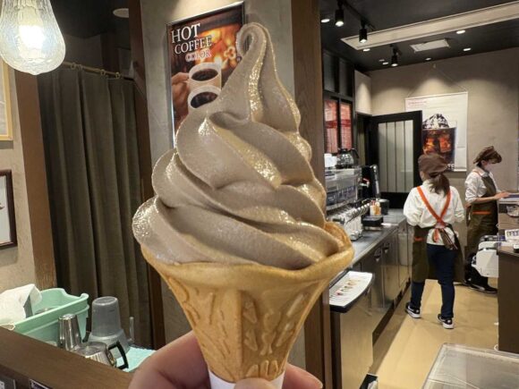 東亜珈琲館 新千歳空港店おすすめ「珈琲ソフト」