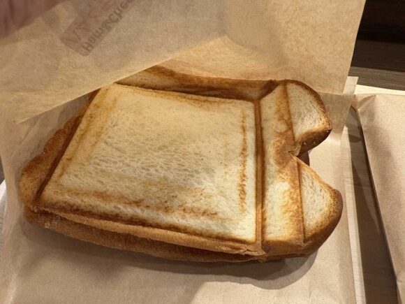 東亜珈琲館 新千歳空港店おすすめ「ホットサンド」