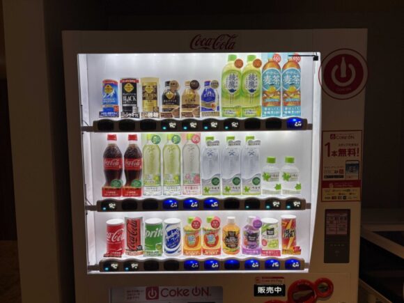 札幌ホテル by グランベルのベンダールーム（電子レンジ・製氷機・自動販売機）