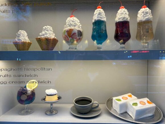 薄野喫茶パープルダリアのメニュー料金や注文方法