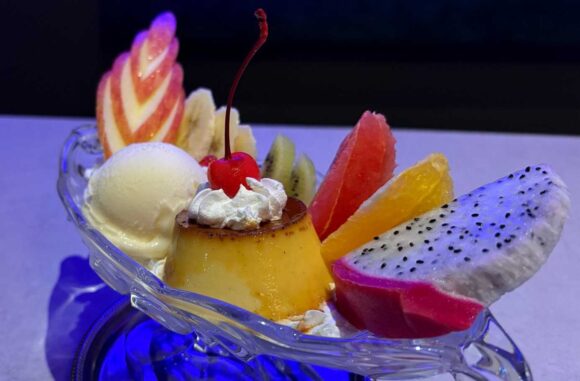 薄野喫茶パープルダリアおすすめプリンアラモード